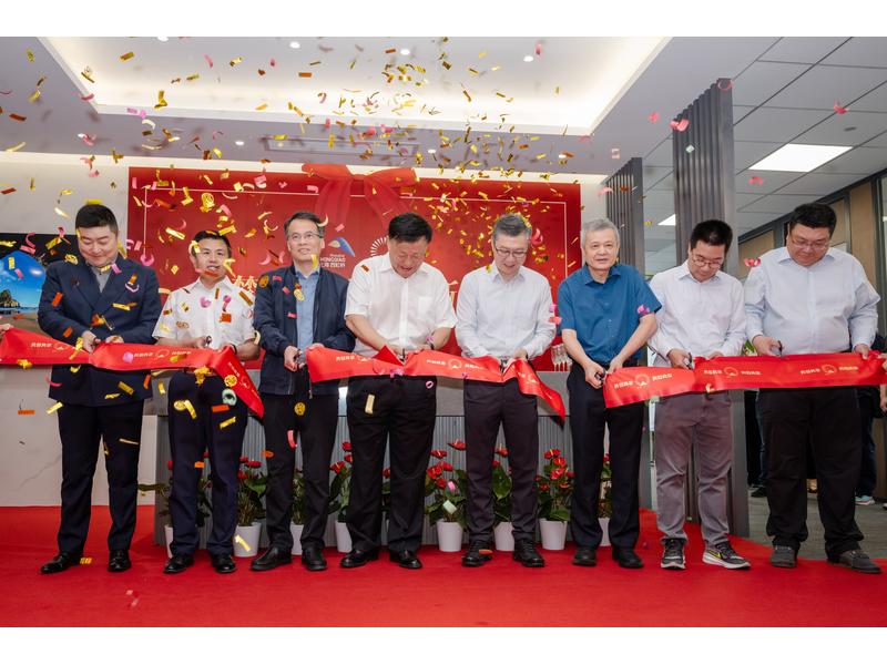 筑夢西虹橋、起航新未來 ——奧克股份上市十四周年及上海奧克喬遷慶?；顒訄蟮?>
                                                                            </div>
                                    <div   id=